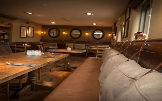Three Horseshoes Country Inn and Spa