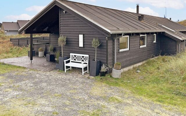 10 Person Holiday Home in Lokken