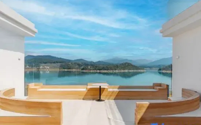 Udream · Youju Boutique Stay (Dongjiang Lake)