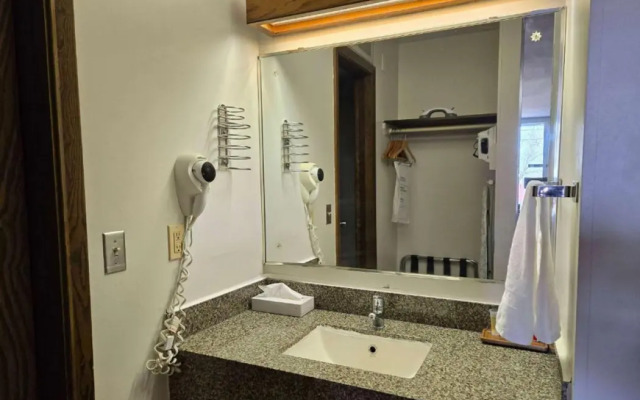 Travelodge by Wyndham Oakley