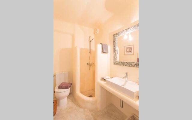 VILLA BEAUTIFIS in Kea, 4BDR/7prs, pool, seaview