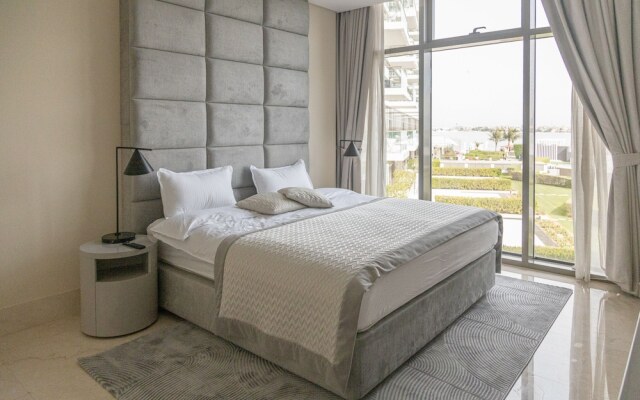 Palm Perfection 3BR with Private Beach