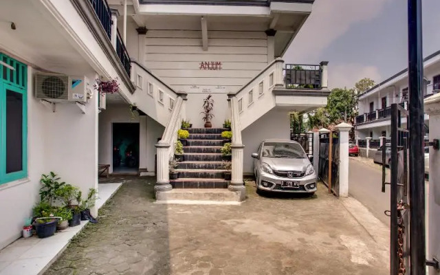 OYO 2963 Anjum Residence