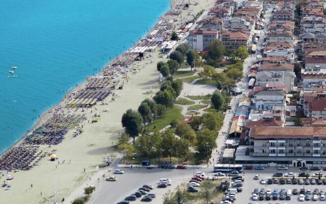 Hotel Platon Beach