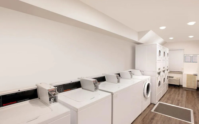 WoodSpring Suites Fayetteville Univ. of Arkansas