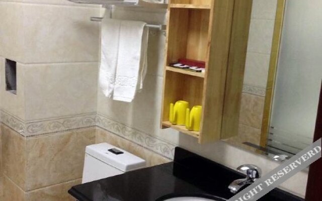 Huarong Hotel