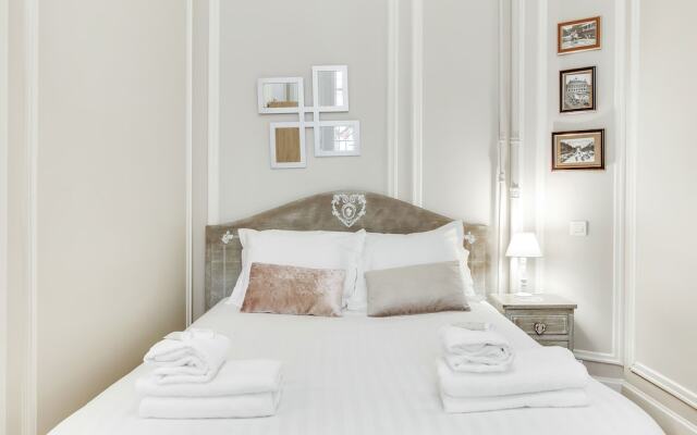 Pick A Flats Champs Elysees Quentin Beauchard