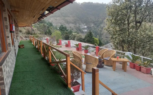 Naina Bird Resort