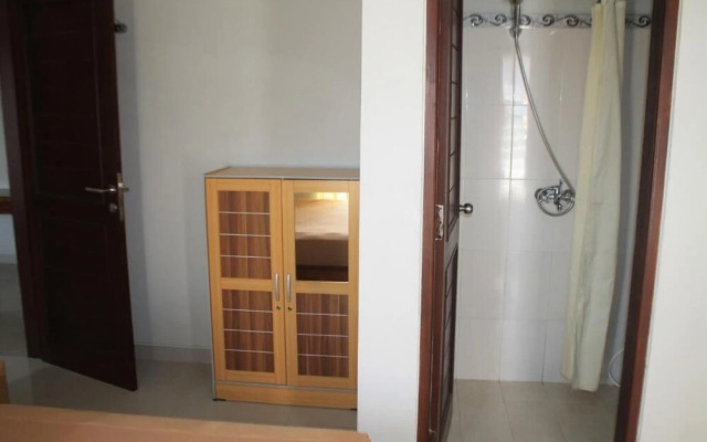 Suwardika Homestay and Dormitory - Hostel