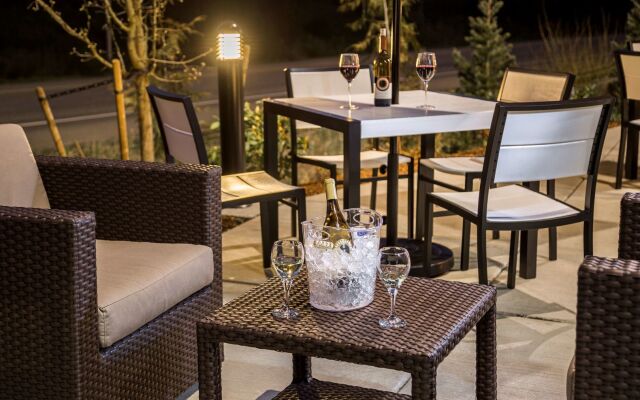 Hampton Inn & Suites-Seattle Woodinville WA