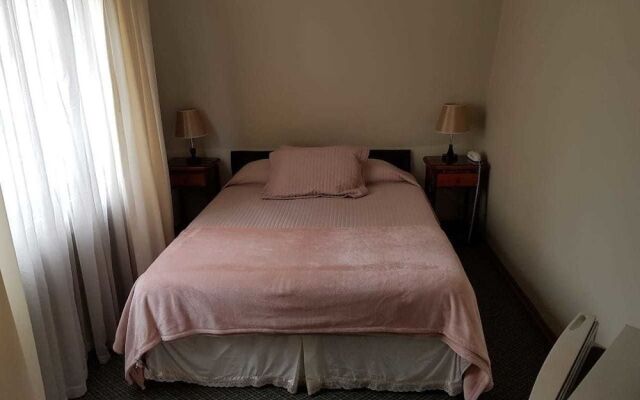 Hotel 3 Poniente