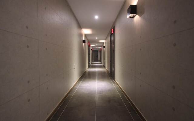 Paradise Hotel