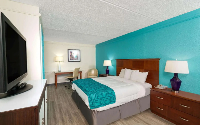 Econo Lodge College Park