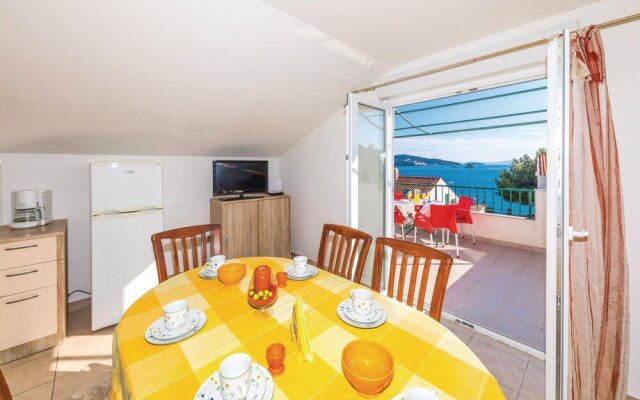 Beautiful Apartment in Seget Vranjica With 2 Bedrooms and Wifi