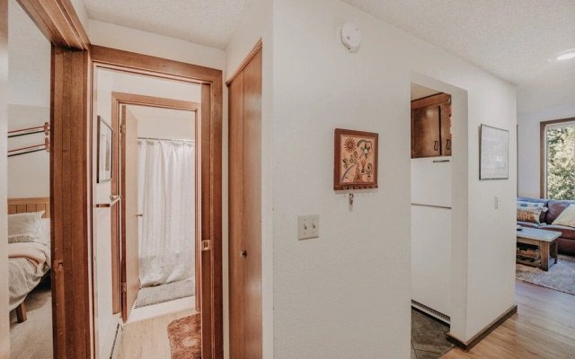 55sw - Fireplace - D/W - W/D - Wi-fi - Sleeps 4