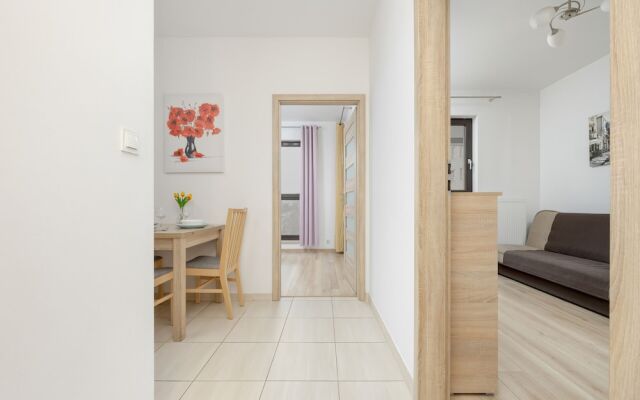 Wolska Apartment Warsaw by Renters