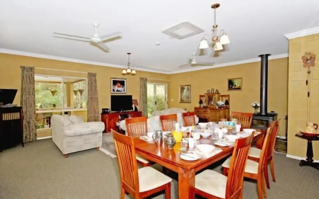 Wallaby Ridge Retreat