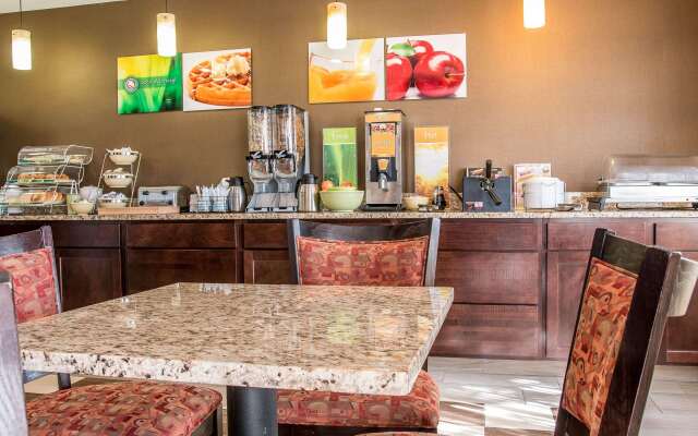 Quality Inn Grand Rapids South-Byron Center