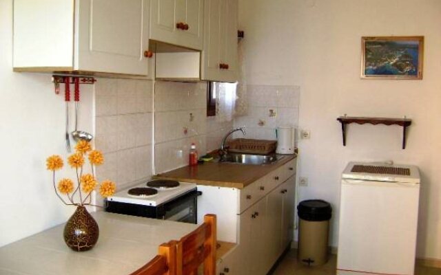 Yanna's Apartments