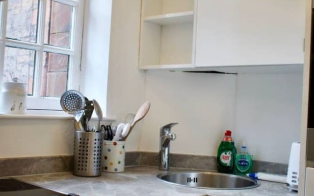 Cosy 2 Bedroom Apartment in Dean Village