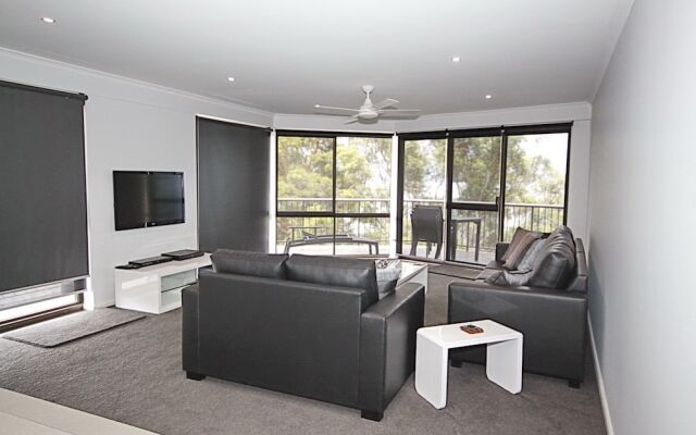 Skyline, Unit 8/12 Thurlow Avenue