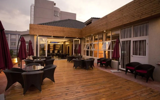 Guanfu Chinese Grand Hotel