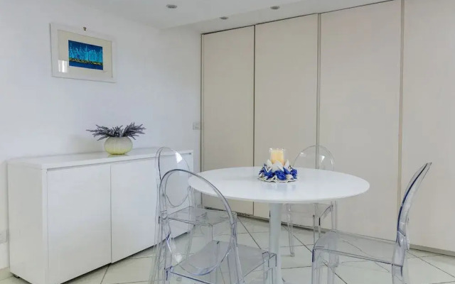 Rooftop Luxury Apartment