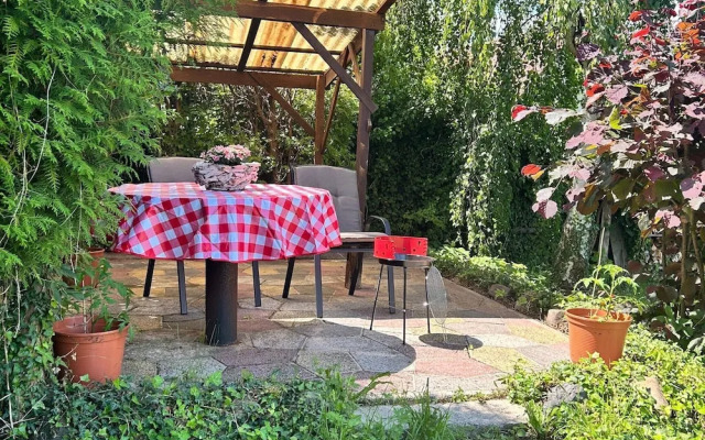 Apartment in Stolpen With Garden