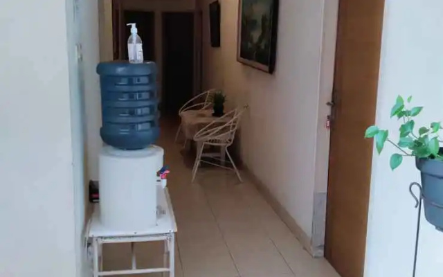 Bee Guest House (Pasangan perlu bukti nikah)
