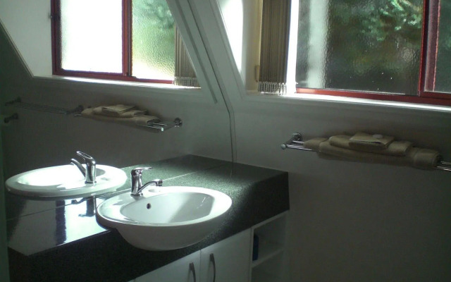 Mallacoota's Shady Gully Caravan Park