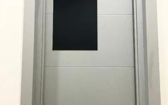 Queen Hostel
