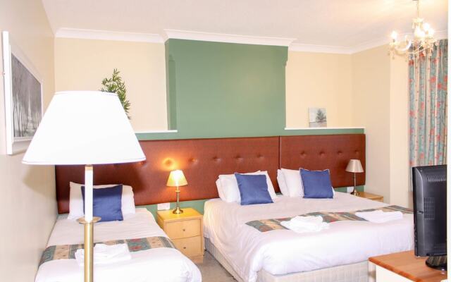 The Linden Leaf Hotel