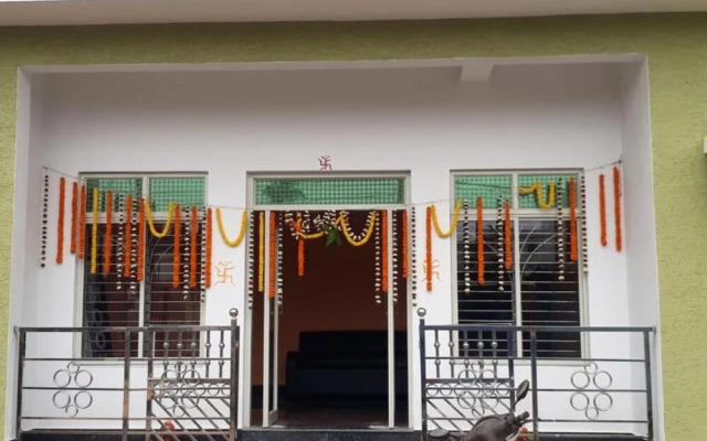 Goroomgo New Moon Inn Puri1024