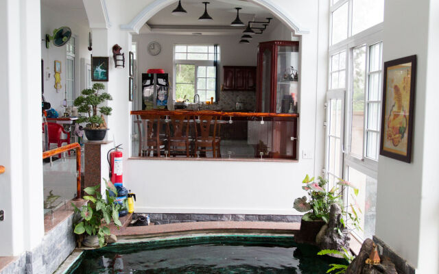 Beautiful Moon Hoi An Villa