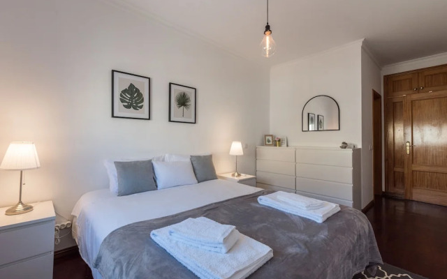 CheckinCheckout - Falésia Apartment with Pool