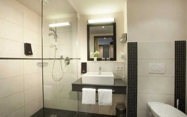 Lindner Hotel Eifeldorf Grüne Hölle Nürburgring