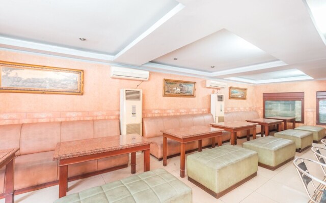 Taman Cibinong by OYO Rooms