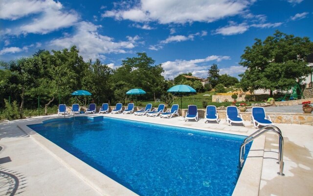 Beautiful Home in Nedescina With Wifi and 7 Bedrooms