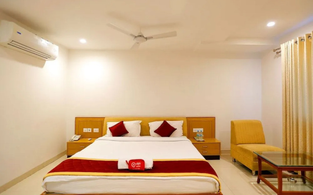 OYO 381 Hotel Sybaritic Suites Gachibowli