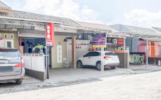 OYO 3046 Homestay Syariah Imah