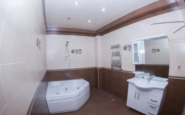 Bakuvi Tourist Apartment B092