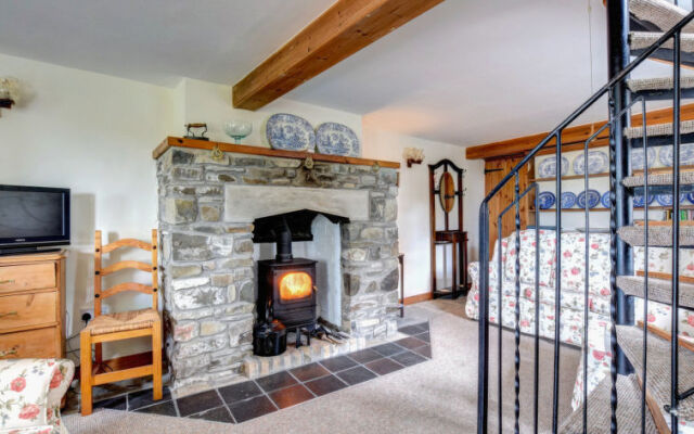 Holiday Home Nythfa