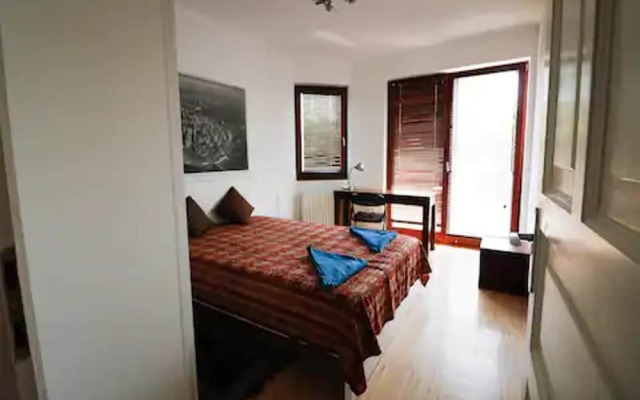 Maharaja Mountain Palace 3-bed Apartment in Buda