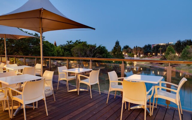 Protea Hotel by Marriott Roodepoort