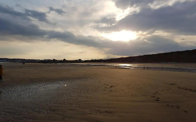 Sundown 127 Sandown Bay