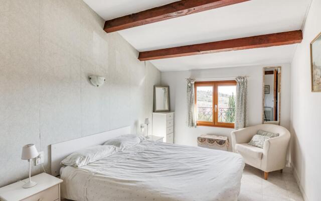 Delightful Villa in Montouliers with Private Swimming Pool