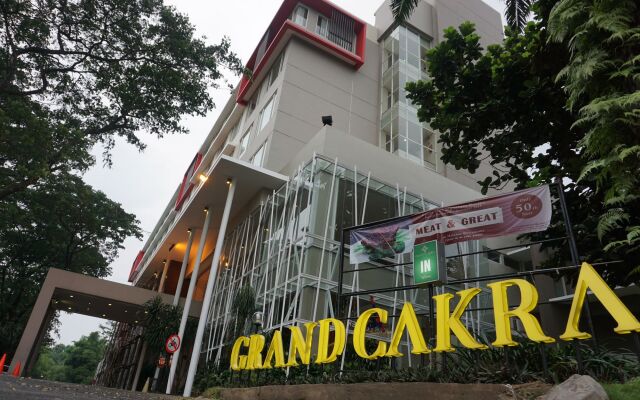 Grand Cakra Hotel