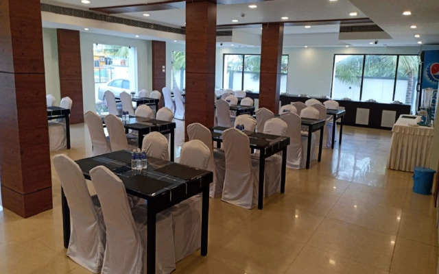 Chandra Royal Inn