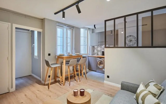 Very Charming Apartement Louvre Palais Royal