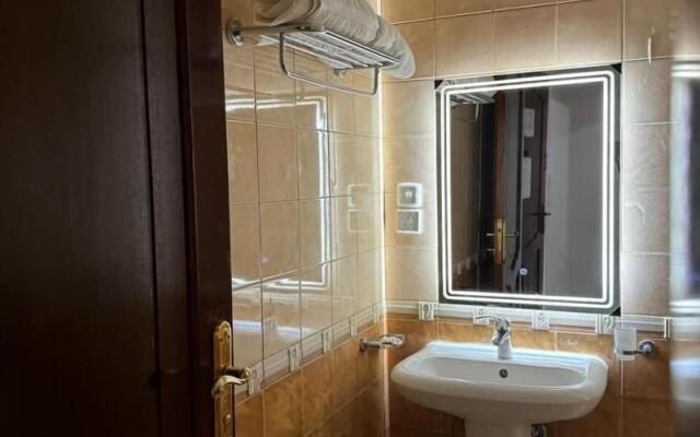 Sidratul Aalia Al-Dahabi Hotel